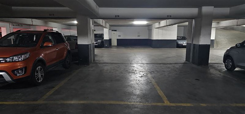 Estacionamiento En Venta En Santiago