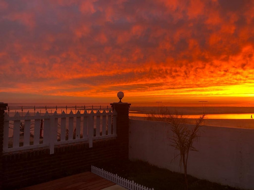 Imagen 18 de 23 de Casa En Alquiler Sobre La Playa Con Piscina Mínimo 2 Días