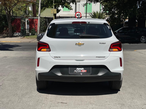 Chevrolet Onix Turbo 1.0T R AT