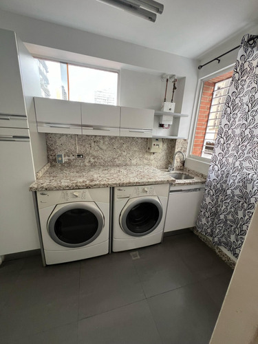 Se Alquila Moderno Apartamento En Santa Eduvigis