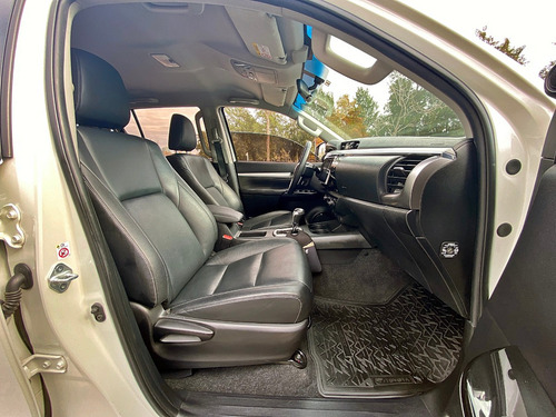 Toyota Hilux 3.0 Cd Srv Cuero 4x4 5at - A4
