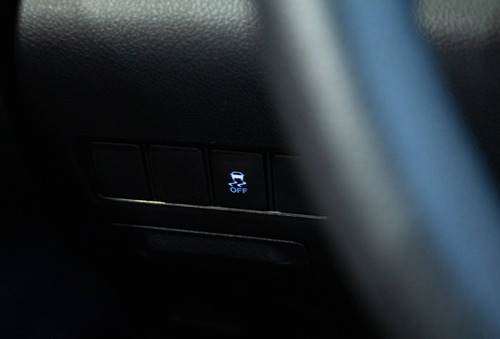 Imagem 11 de 15 de Toyota Yaris 1.3 16v Flex Xl Live Manual