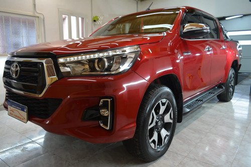 Toyota Hilux 2.8 Cd Srx 177cv 4x4 At