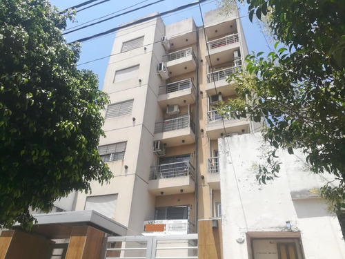 Departamento  En Venta En Morón,  G.b.a. Zona Oeste