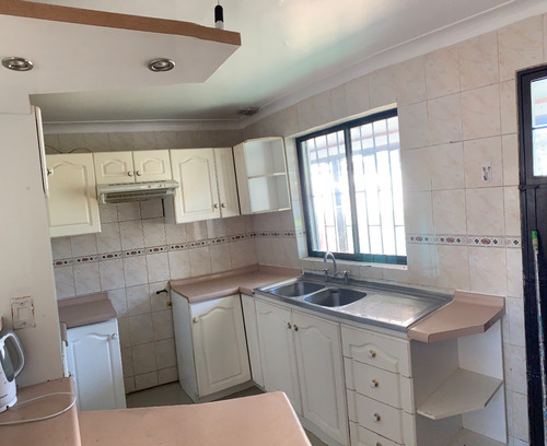 Casa 185 M2 Y Terreno De 1000 M2 Con Acceso Por Dos Calles