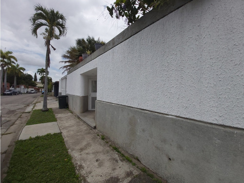 Caurimare. Alquiler Apartamento Anexo 35mt + Terraza 1h/1b/1e