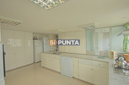 Imagen 4 de 30 de Apartamento En Venta - Brava