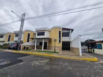 Comprar 25-795 Townhouse En Venta, Conjunto Residencial Las Carolinas Ii, Turmero Mord
