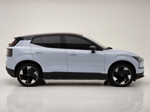 Volvo X30 Volvo EX30 Plus
