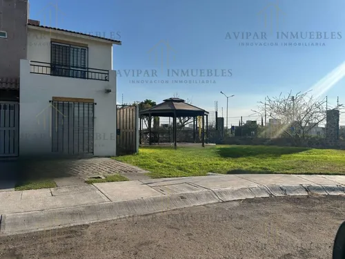 Casa En Venta Blvrd Peña Flor, Ciudad Del Sol, Santiago De Querétaro