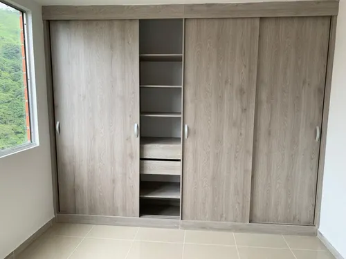 Venta De Apartamento En La Loma De Los Berna
