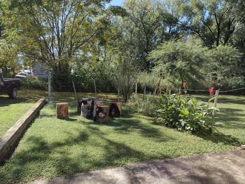 Local - Villa Parque Siquiman