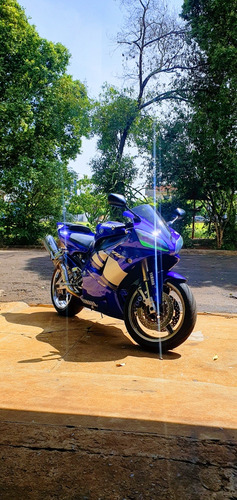 Yamaha Yzf R1