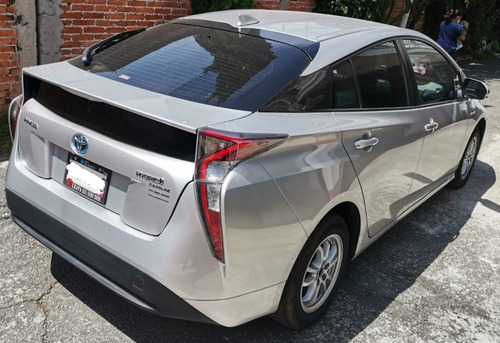 Imagen 5 de 10 de Toyota Prius Premium 2017