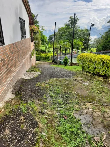 Vendo Acogedora Finca De 2.000 M² Para Descanso A 10 Minutos Titiribí