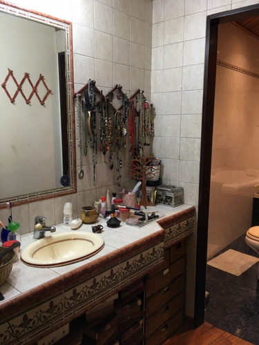 Casa En Venta En El Palomar