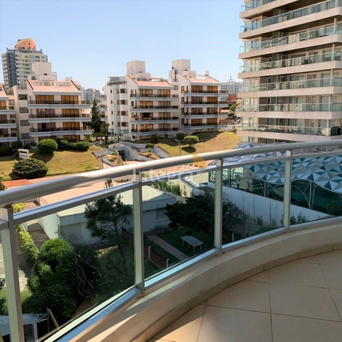 Imagen 10 de 30 de Apartamento En Alquiler De Verano -playa Brava