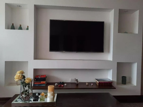 Super Oferta, Amplio Y Luminoso Departamento Vista Despejada