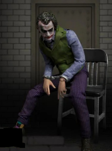 The Dark Knight Joker Interrogation Deluxe Beast Kingdom