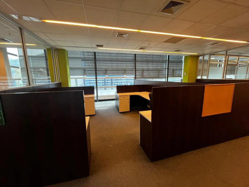 Ciudad Empresarial 396 M2 Arrendada 2 Roles Amoblada