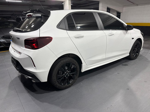 Chevrolet Onix plus Onix 10tat Rs