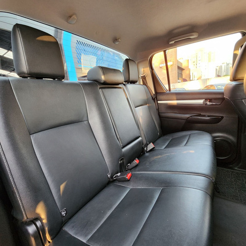 Toyota Hilux CD SRV 4x4 2.8 TDI Diesel Aut.