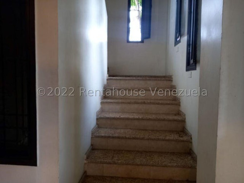 Imagen 12 de 20 de Vendo Casa Tipo Townhouse En Urbanizacion Doña Elvira, Codigo 22-25035 Cm