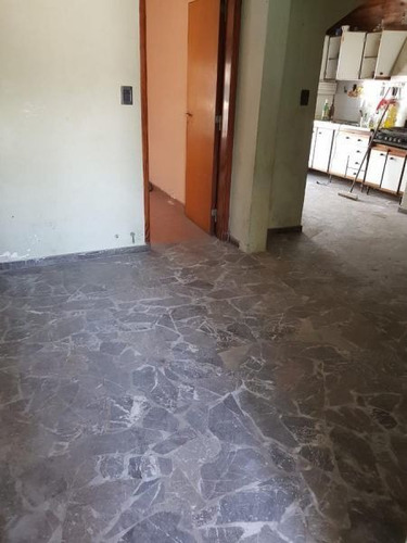 Casa 4 Ambientes Con Cocheras