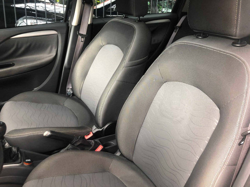 Fiat Punto 1.6 Essence 16v Flex 4p Manual
