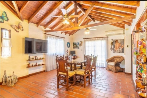 Imagen 4 de 28 de Hermosa Casa Quinta Con Pileta + 2da Casa Al Fondo