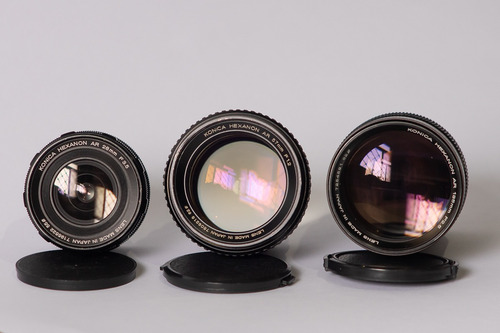Imagem 2 de 8 de Kit 03 Lentes Konica 28mm F/3.5 + 57mm F/1.2 + 135mm F/2.5
