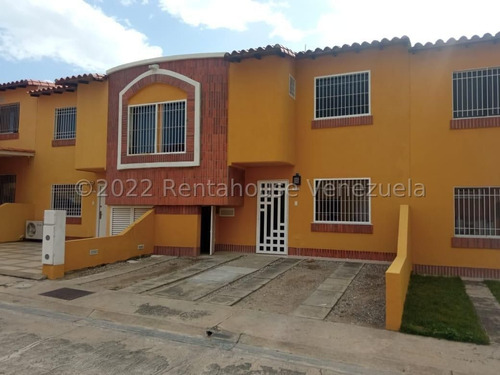 Casa En Venta Cabudare , Mco  R E F 2 3 - 2 2 0 0