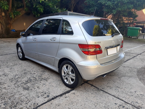 Mercedes Benz B200