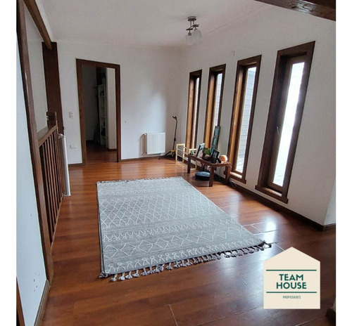 Gran Casa, Condominio Los Aromos
