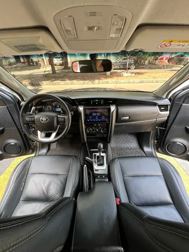 Toyota Fortuner 2.7l Mid
