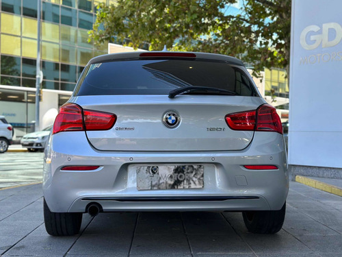 Imagen 14 de 22 de Bmw Serie 1 1.6 120i Sport Line At 177cv