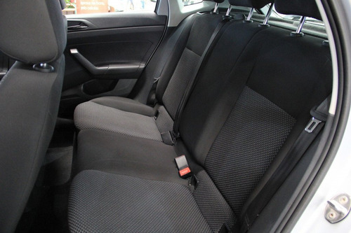 Imagem 8 de 14 de Volkswagen Polo 1.6 Msi Total Flex Manual