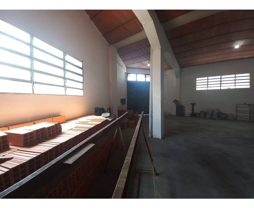 Local En Alquiler El Junquito Km 7, 411m² En Pb -np/ws-