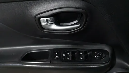 Jeep Renegade 1.8 LATITUDE AUTO