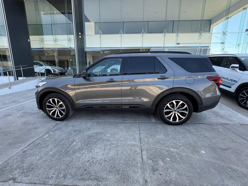 Ford Explorar St