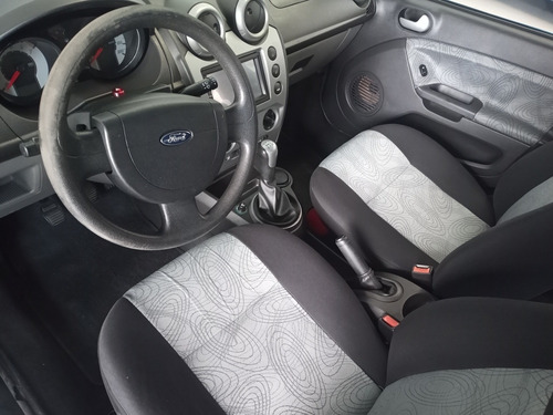 Ford Fiesta Sedan 1.6 4p Class Flex