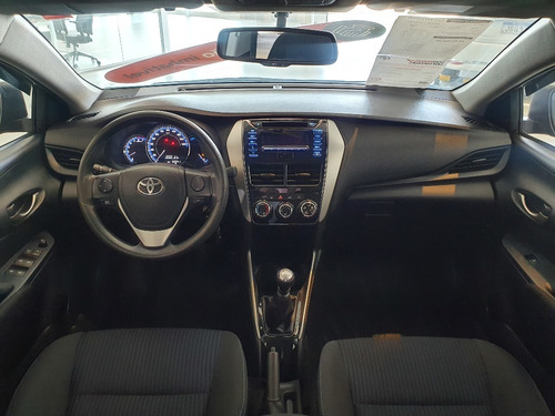 Imagem 5 de 6 de Toyota Yaris 1.5 16v Flex Sedan Xl Manual