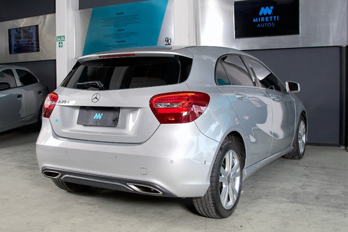 Imagen 7 de 14 de Mercedes-benz Clase A 1.6 A200 Urban 156cv 2018