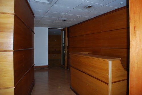Imagen 3 de 6 de Arriendo Oficina (141m2) Metro El Golf