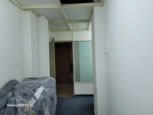 Oficina En Venta En Galería Ayacucho 72