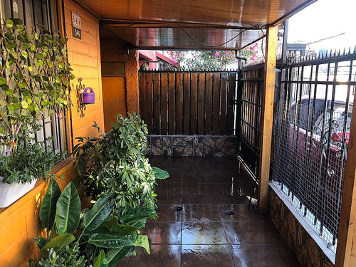 Casa En Arriendo Villa Tocornal/ Puente Alto