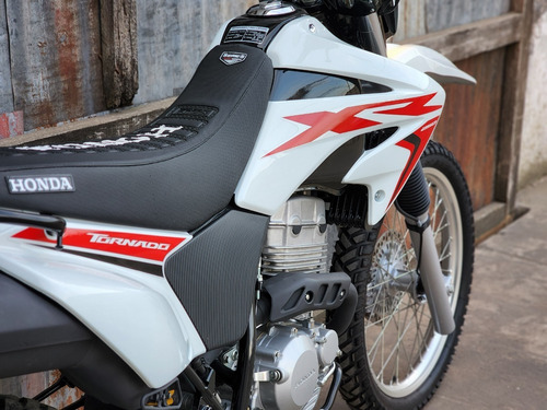 Imagen 12 de 13 de Honda Xr 250 Tornado
