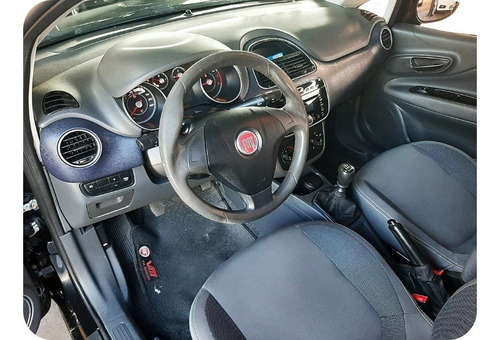 Fiat Punto 1.4 Attractive 8v Flex 4p Manual