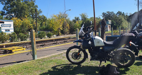 Royal Enfield Himalayan 400 2021