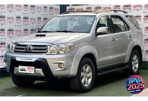 Toyota Hilux SW4 3.0 SRV 4X4 7 LUGARES 16V TURBO INTERCOOLER DIESEL 4P AUTOMÁTICO